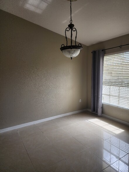 Building Photo - 317 Puffer Ct