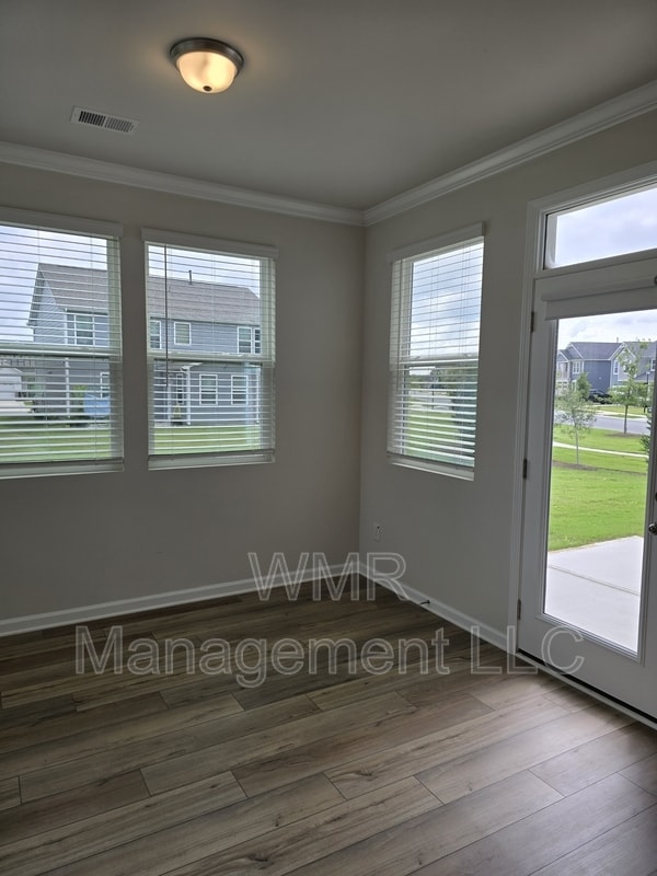 Building Photo - 1119 Bellshill Dr