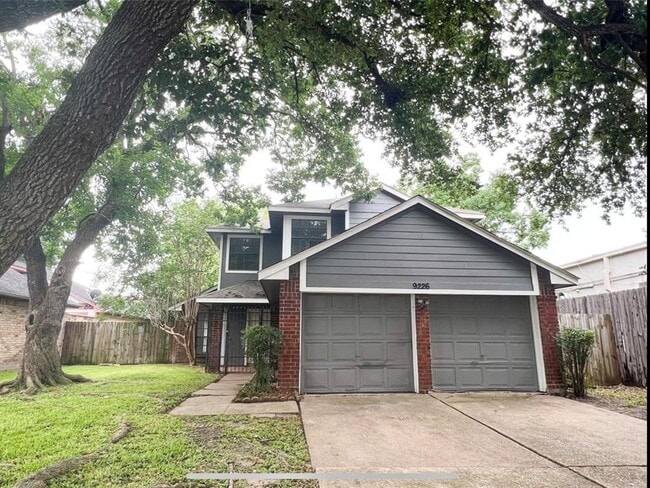Primary Photo - 9226 Spindlewood Dr