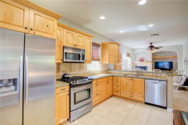 Building Photo - 32902 Cedar Dr