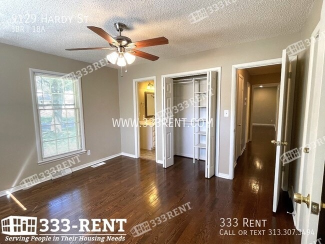 Building Photo - 9129 Hardy St