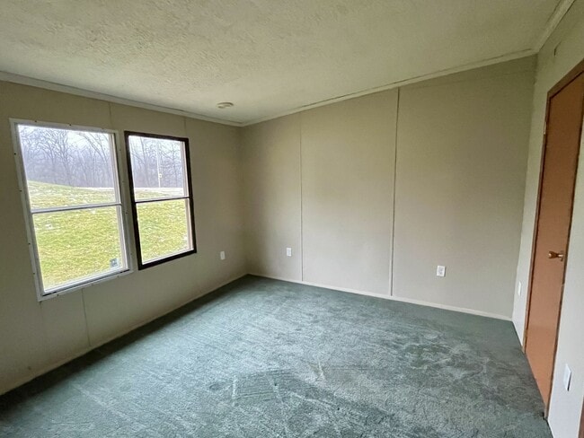 Building Photo - 3416 OH-83