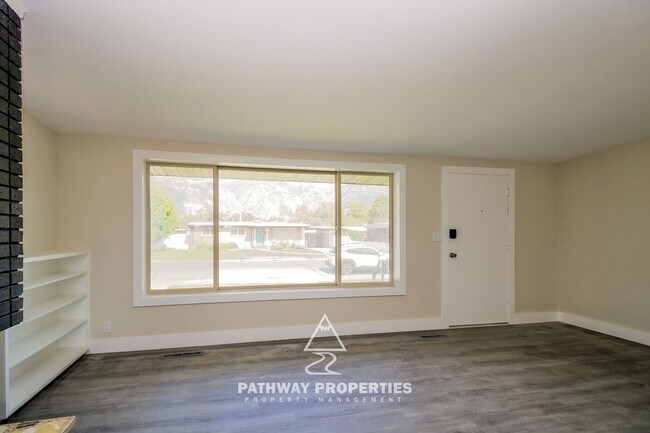 Building Photo - Charming 5-Bedroom Home in Provo’s Cottonw...
