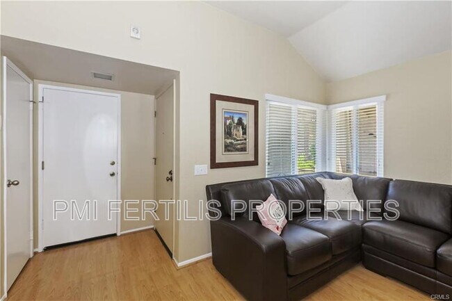 Building Photo - 7175 Summerfield Pl
