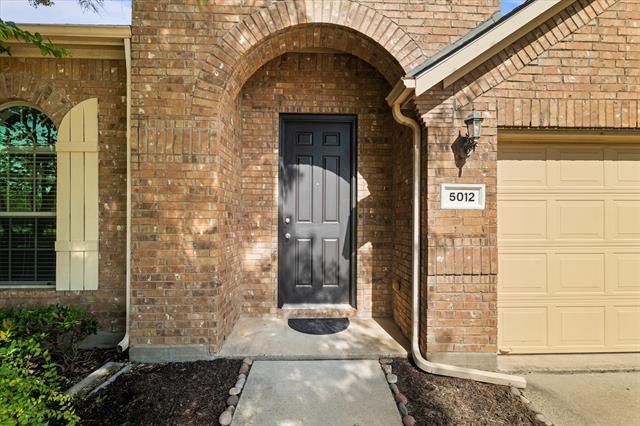 Building Photo - 5012 Seashore Ln