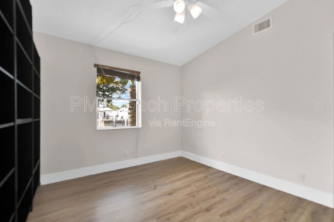 Building Photo - 2431 Key Largo Ln