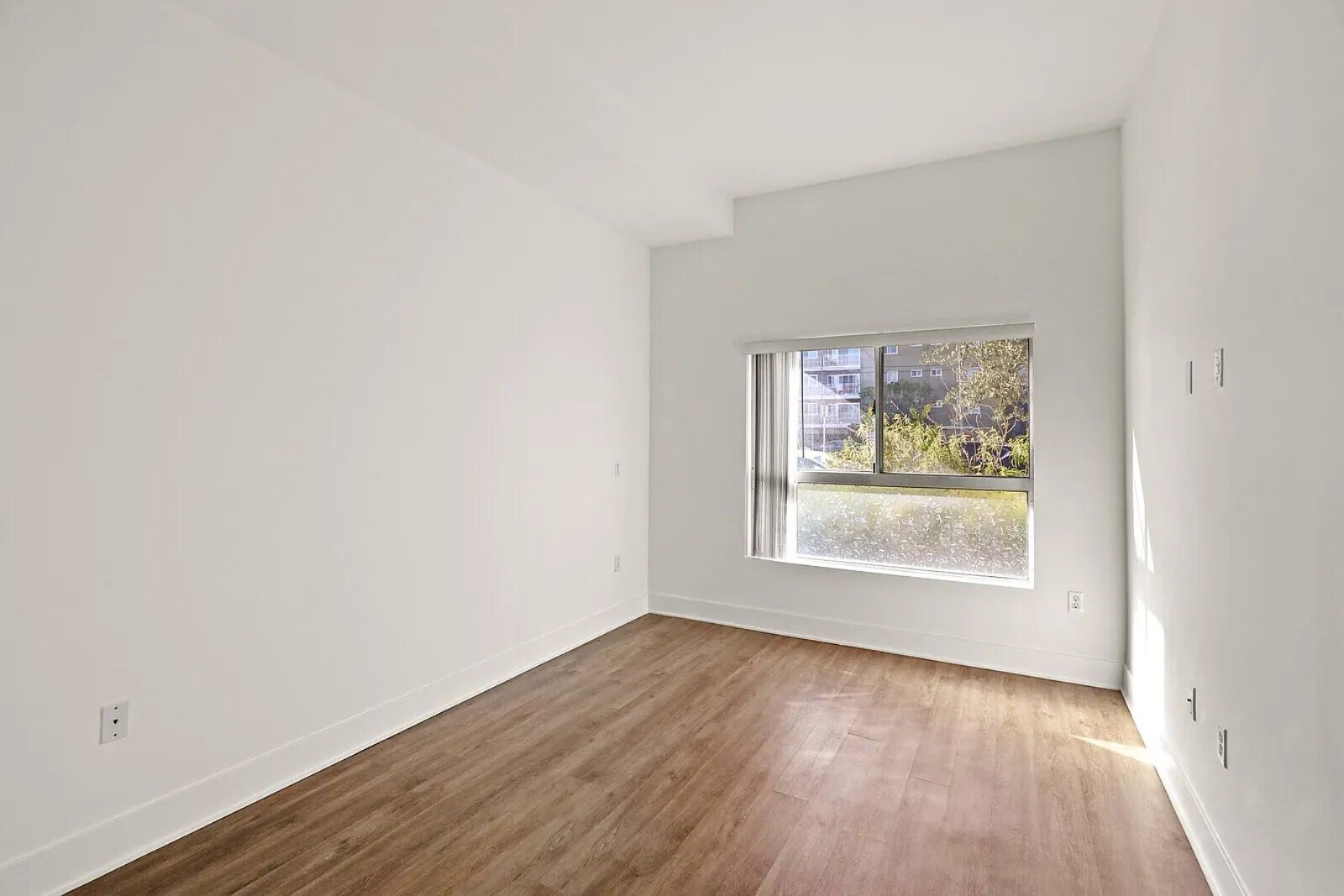 Building Photo - 5308 Sepulveda Blvd