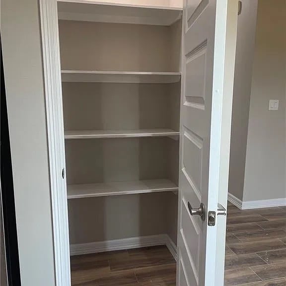 Building Photo - 605 Sparrow Rd