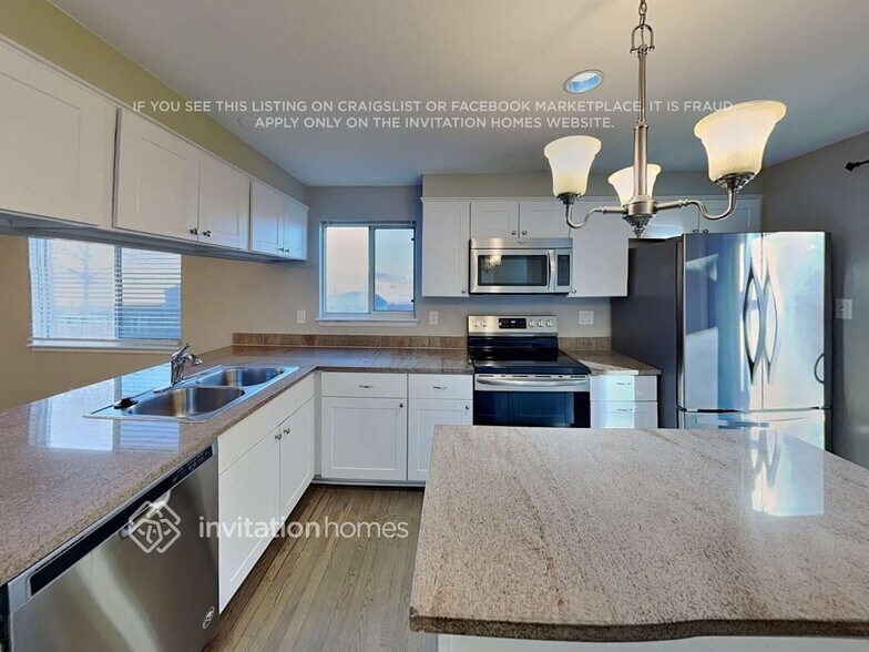 Building Photo - 12344 Glencoe St