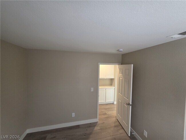 Building Photo - 626 Palmwood Ln