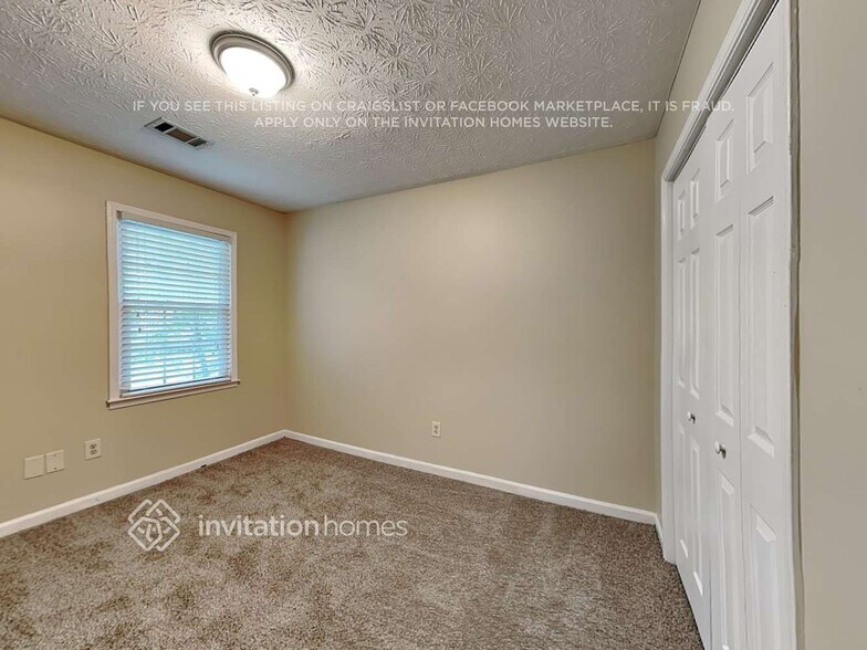 Building Photo - 4524 Queen Anne Ct SE