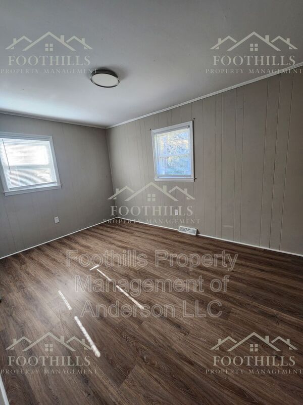 Building Photo - 202 Kennemore St