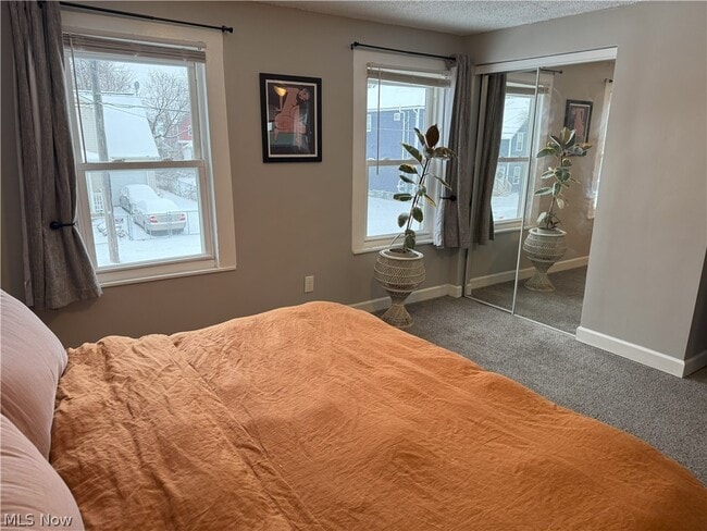 Building Photo - 1883 W 57th St