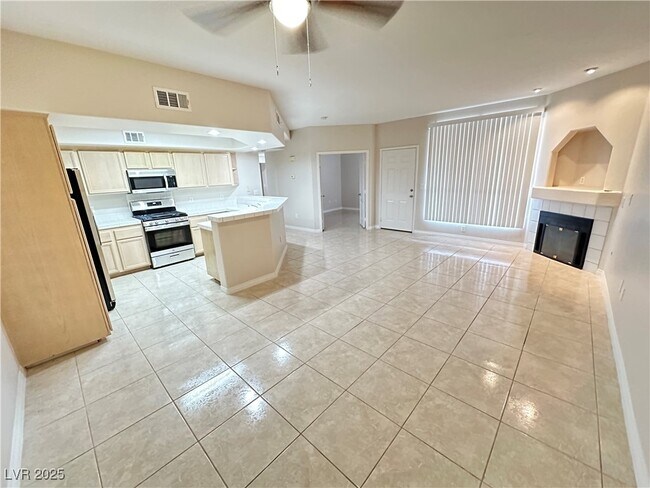 Building Photo - 3604 Monarcas St