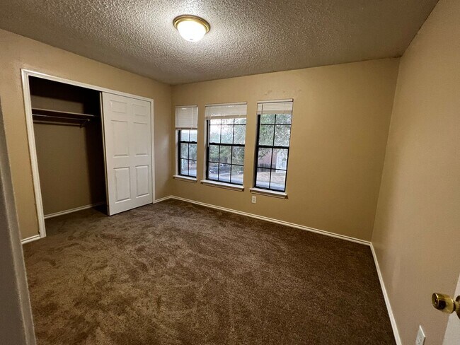 Building Photo - 7714 Red River Bay