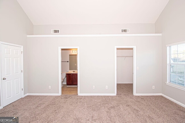 Building Photo - 125 Emporia Loop