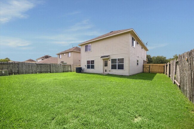 Building Photo - 6738 Haven Forest Ln