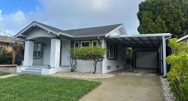 Building Photo - Fully Renovated 3BR/2.5BA SFH | Modern Upgrades | Prime San Mateo Location!