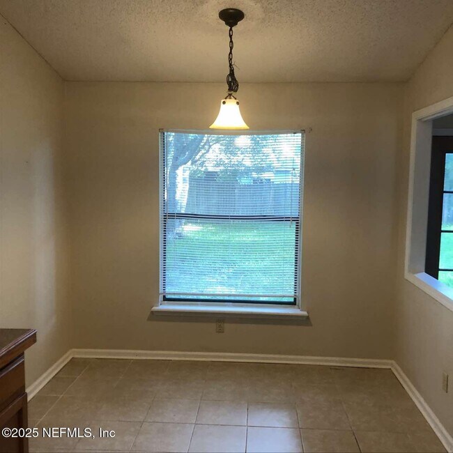 Building Photo - 5347 Calf Rope Ln
