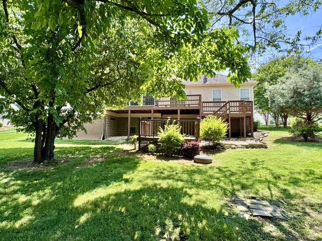 Building Photo - 513 Tanasi Cir