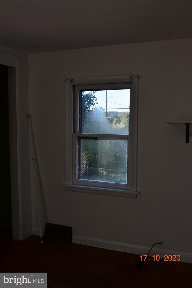 Building Photo - 622 Coates St