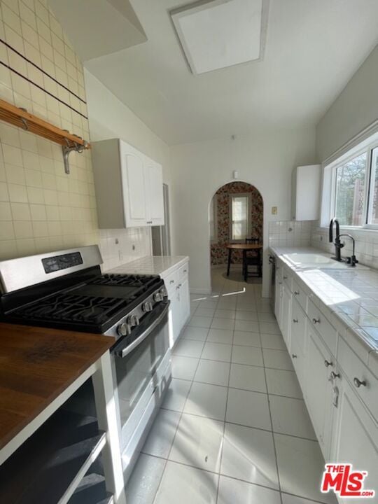 Building Photo - 459 S Holt Ave