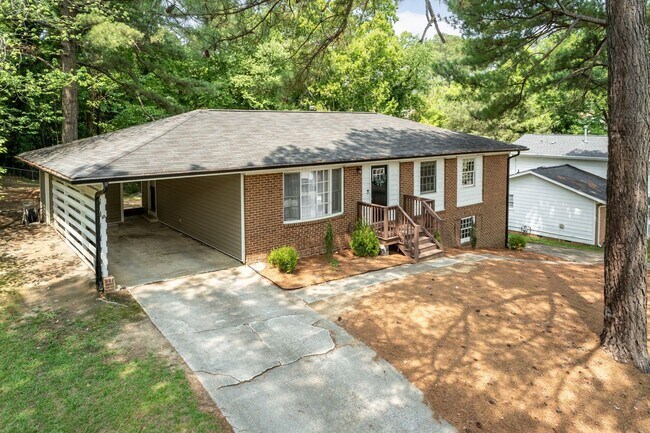 Building Photo - Gorgeous Single family Home!