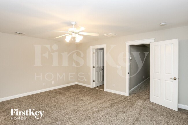 Building Photo - 128 Kensington St