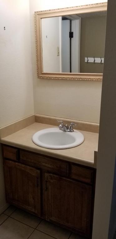 Building Photo - 0675 Straight Creek DVW I 101