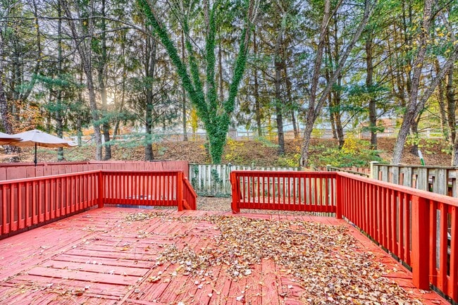 Building Photo - 9847 Bale Ct