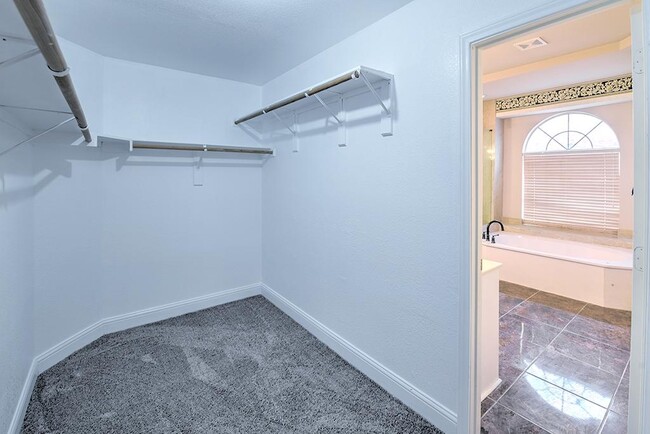 Building Photo - 7723 Buccaneer Cir