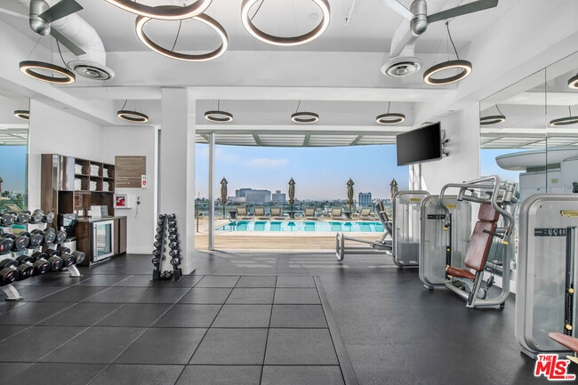 Building Photo - 8500 Burton Wy