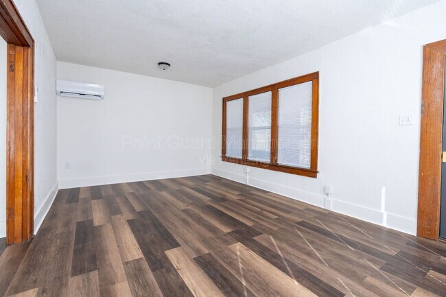 Building Photo - 423 N Emporia Ave