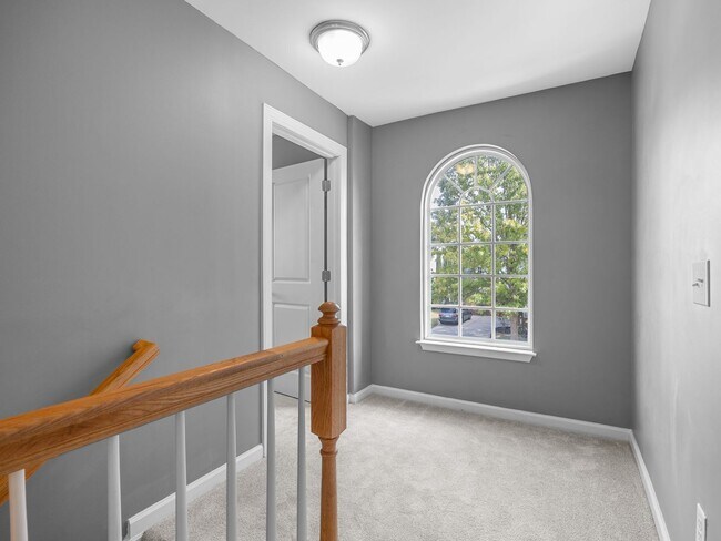 Building Photo - 4 Bedroom/2 Bath Duncan/Riverfalls