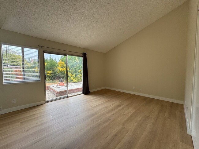 Building Photo - Beautiful Home | Completely Remodeled
