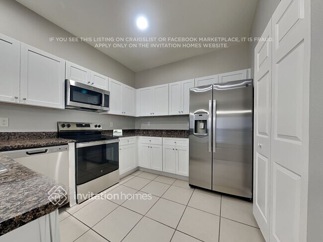 Building Photo - 6515 Quiet Pool Ct