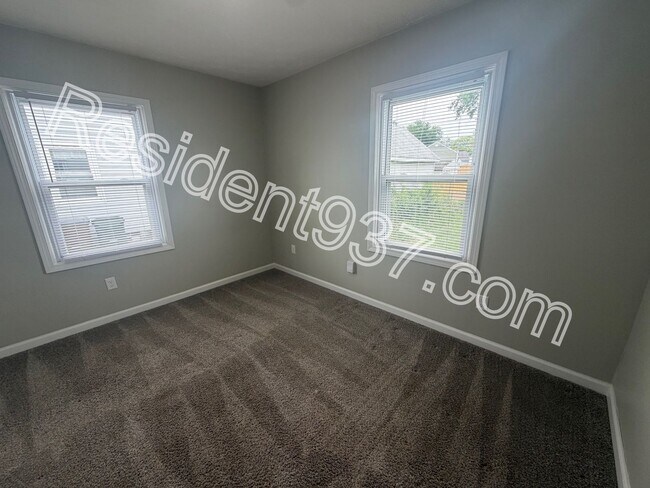 Building Photo - Charming 3 Bed 1 Bath in Kettering