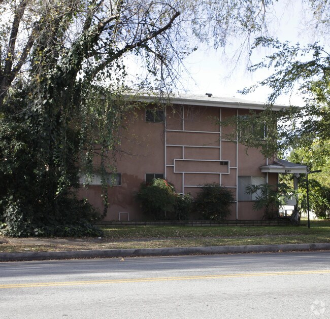 Building Photo - 6551 Coldwater Canyon Ave
