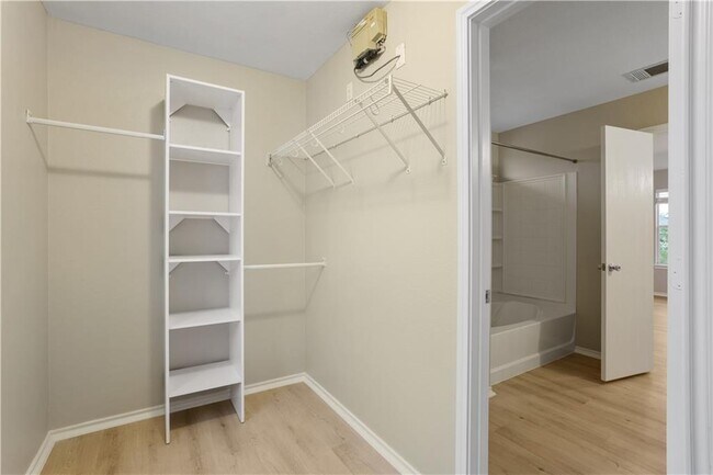 Building Photo - 299 Brandons Way