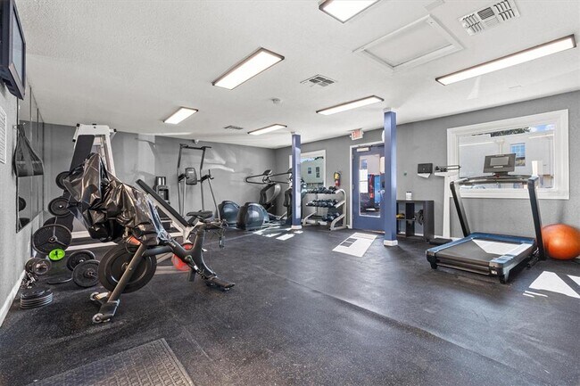 Building Photo - 784 E Michigan St