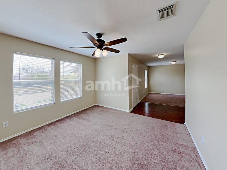 Building Photo - 1514 Lonesome Dove Trail