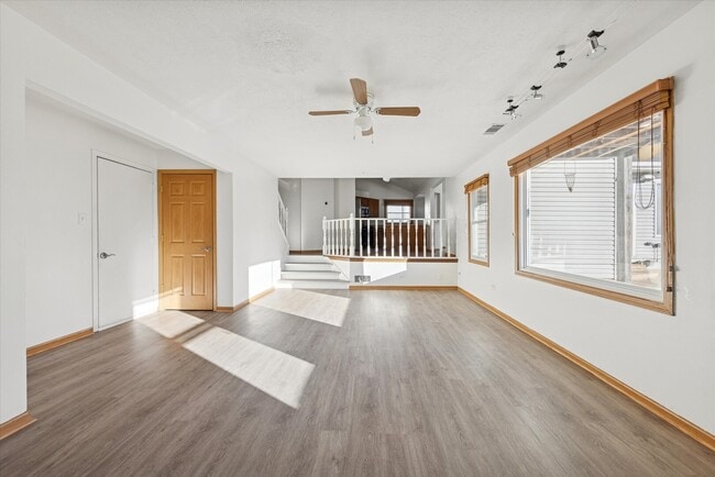 Building Photo - 1424 Phoenix Ln