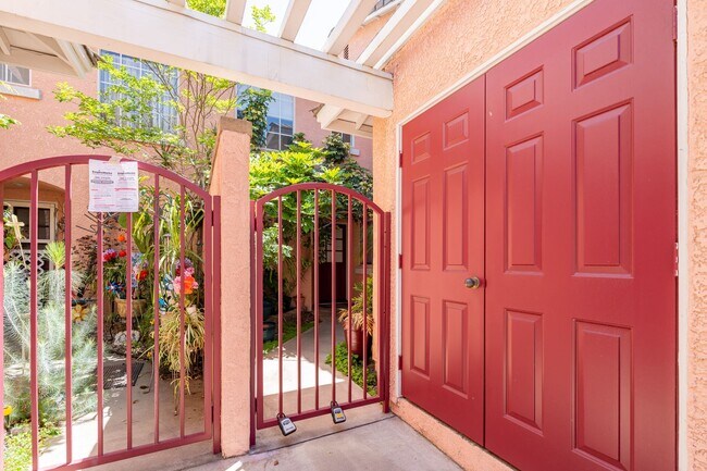 Building Photo - 3-bedroom, 2.5-bath condo nestled in the prestigious Terra Vista community of Rancho Cucamonga