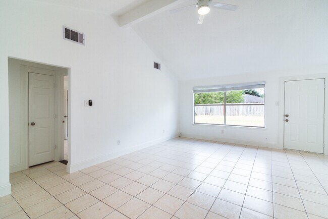 Building Photo - 8602 Rockmont Ct