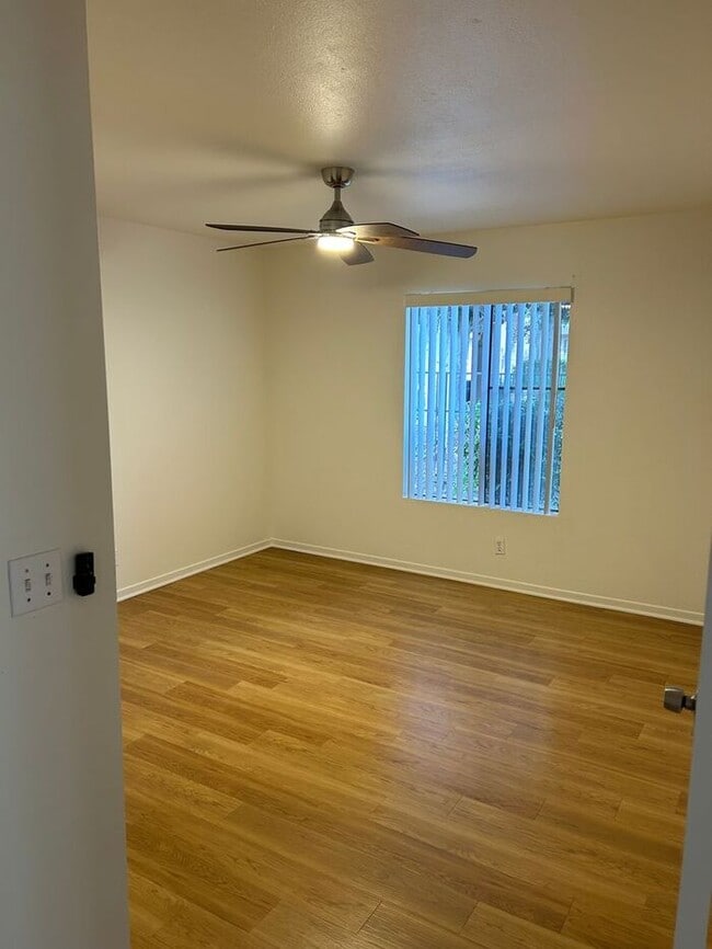 Building Photo - GREAT 1BD 1BA CONDO FOR LEASE!