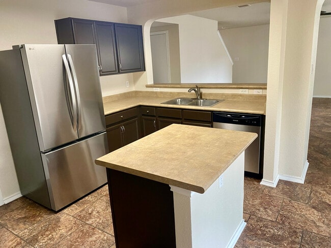 Building Photo - 14735 Bending Point