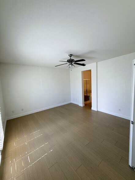 Building Photo - 5424 Knotty Pine Way