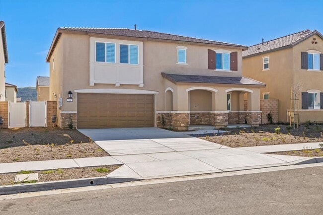 Building Photo - 5547 Lasso Dr