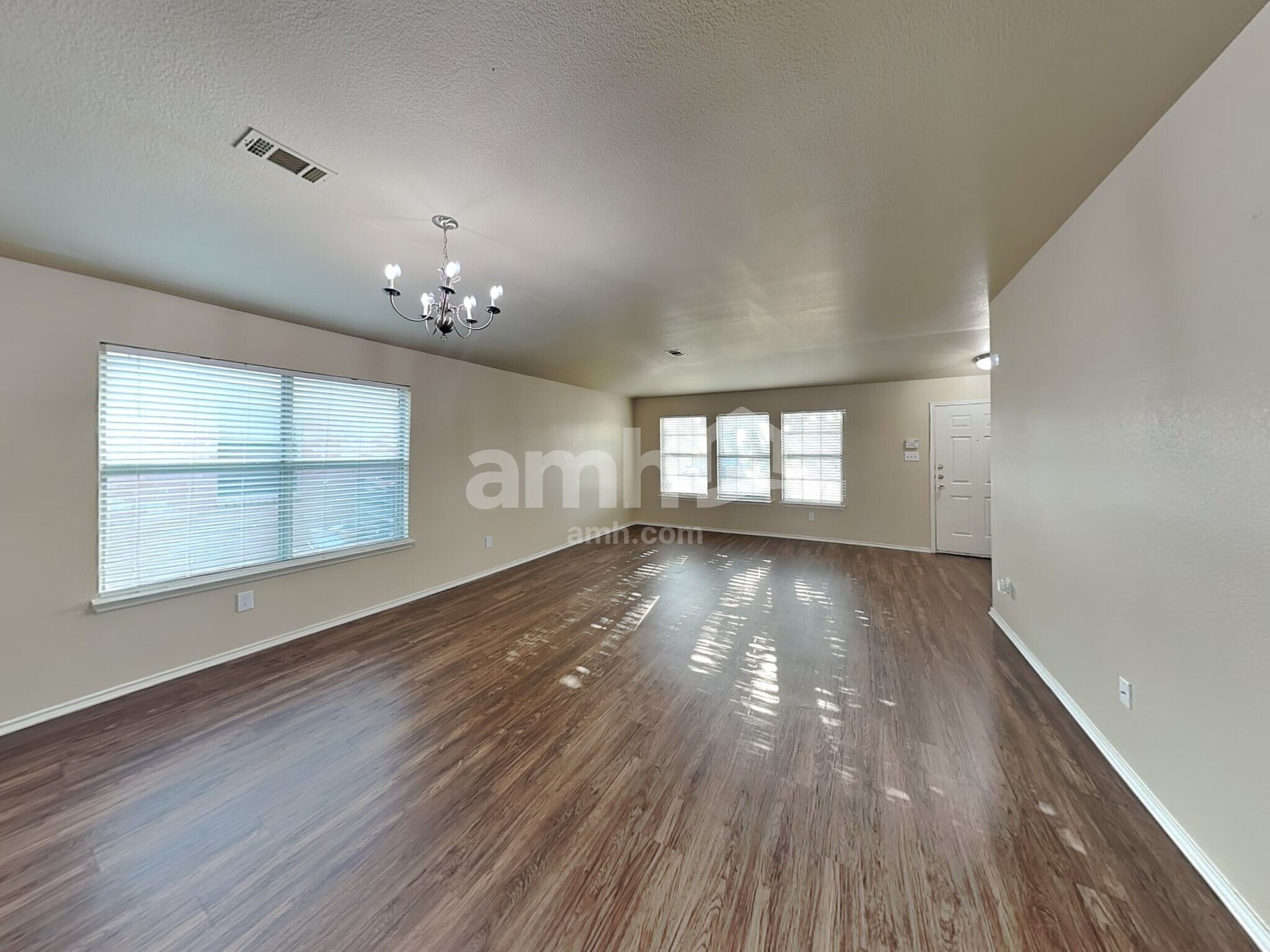 Building Photo - 3917 Cane River Rd