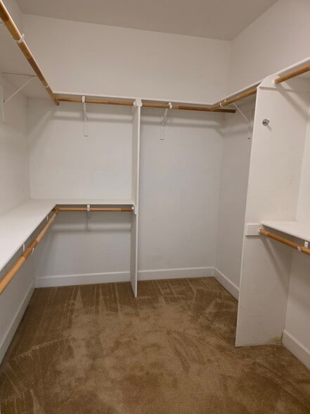 Building Photo - 5009 Telegraph Blvd